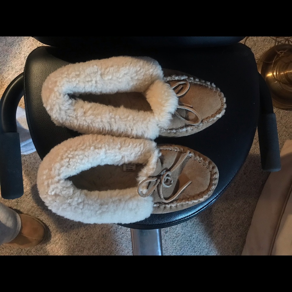 Moccasins/ Slippers